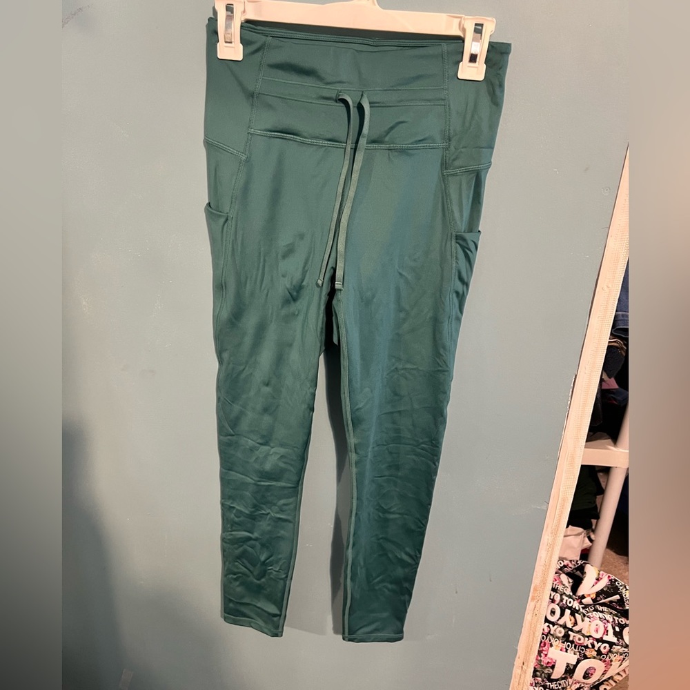 Fabletics UltraCool shimmery leggings